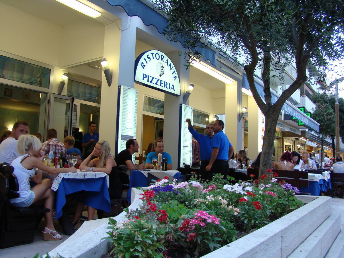 Hotel Blue Marine Lignano Sabbiadoro Eksteriør billede